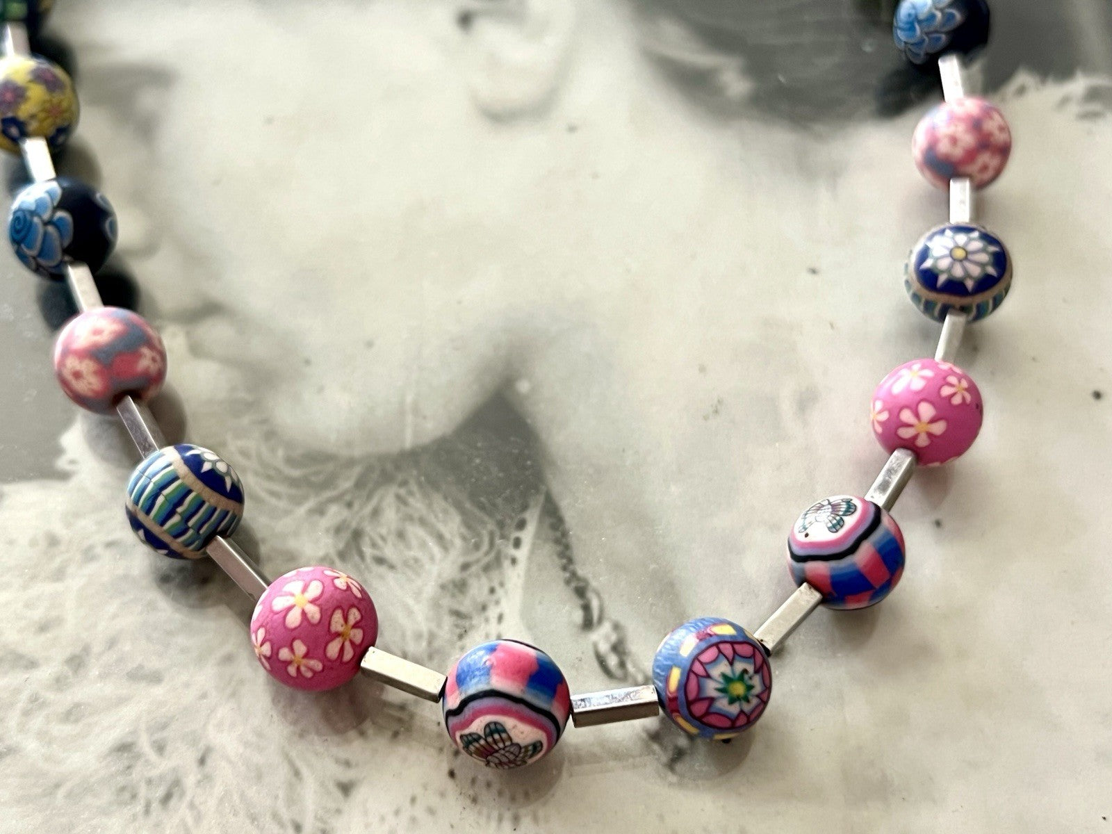 Swatch Bijoux Pila Halskette Damen Mädchen Edelstahl bunte Polymer Perlen Kette