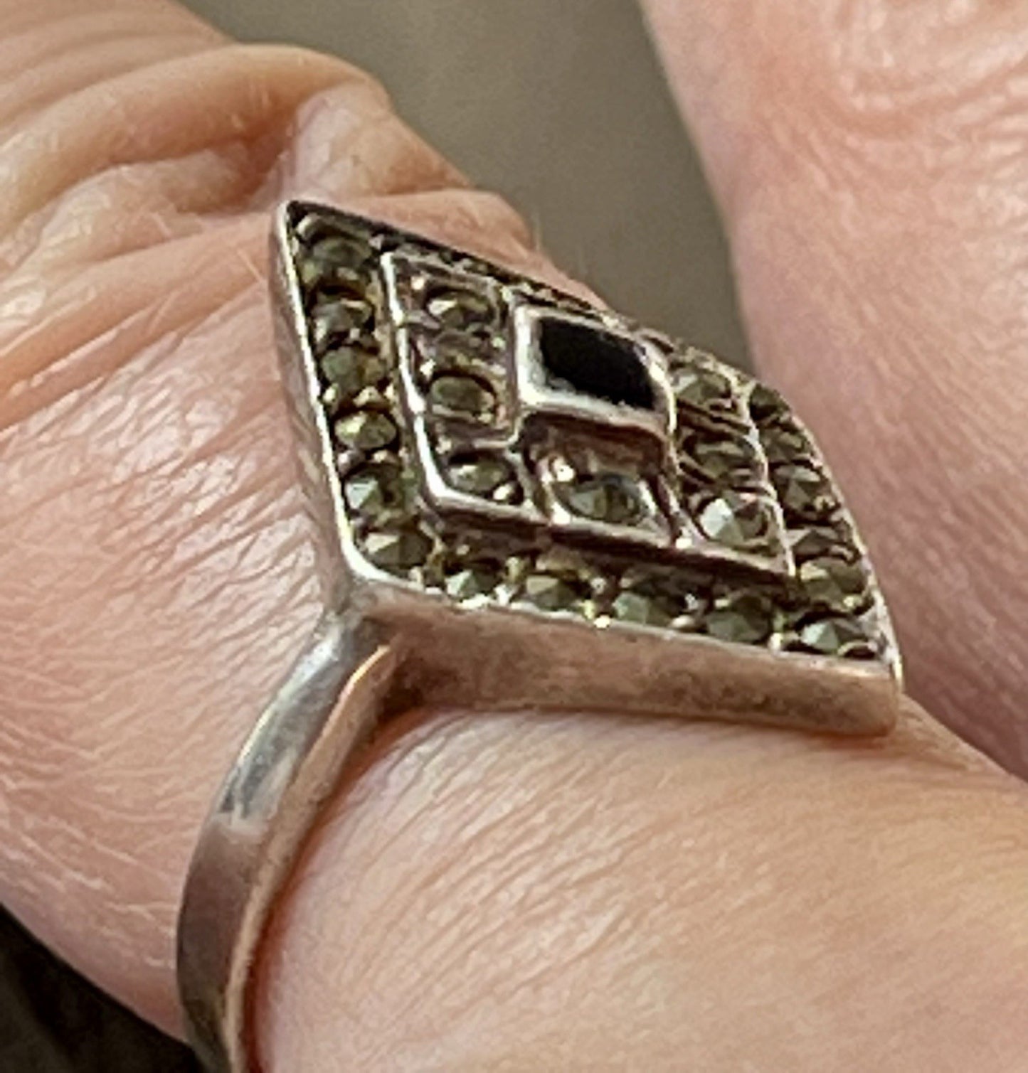 Antik Art Déco Edel Onyx Markasite DAMEN RING Silber 925 Gr.55