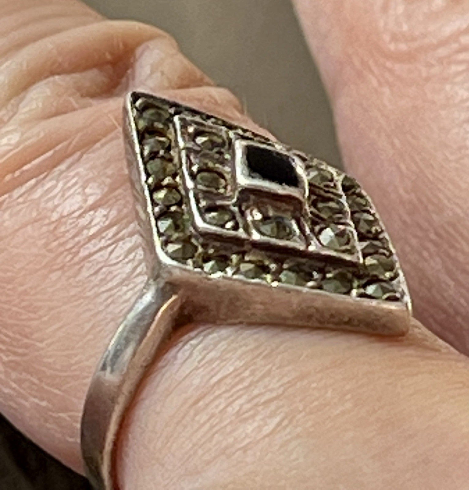 Antik Art Déco Edel Onyx Markasite DAMEN RING Silber 925 Gr.55