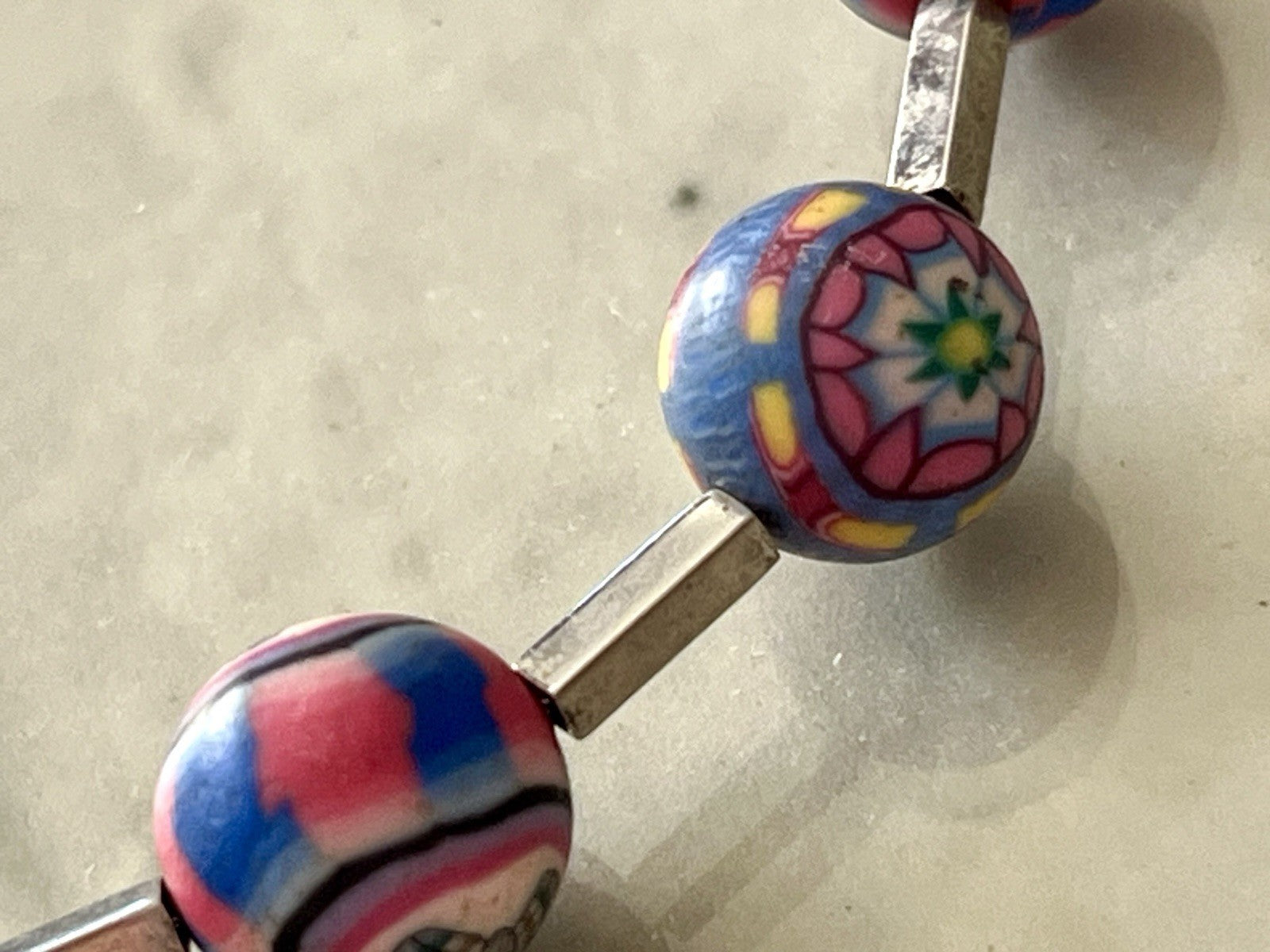 Swatch Bijoux Pila Halskette Damen Mädchen Edelstahl bunte Polymer Perlen Kette