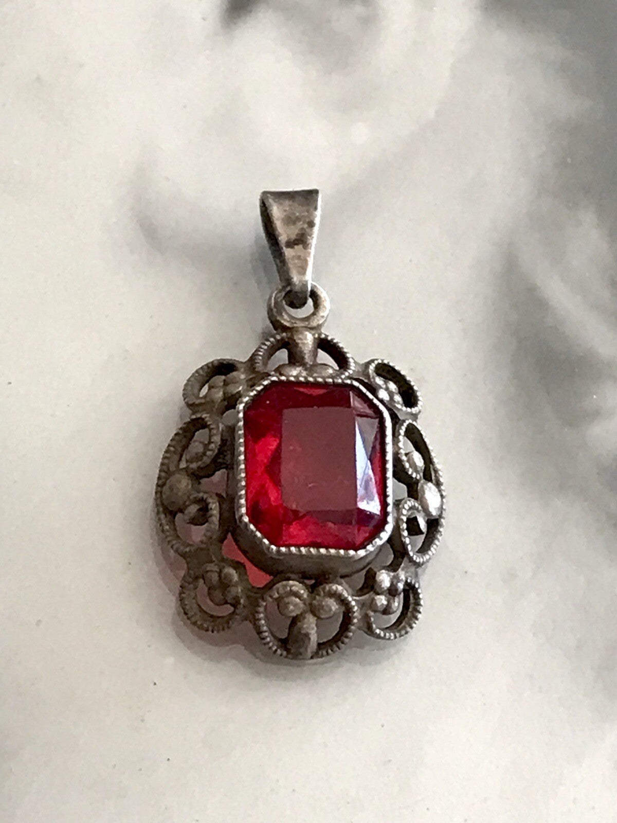 Antik Jugendstil Art Déco Edel Anhänger 835 Silber SUPER Design roter Stein
