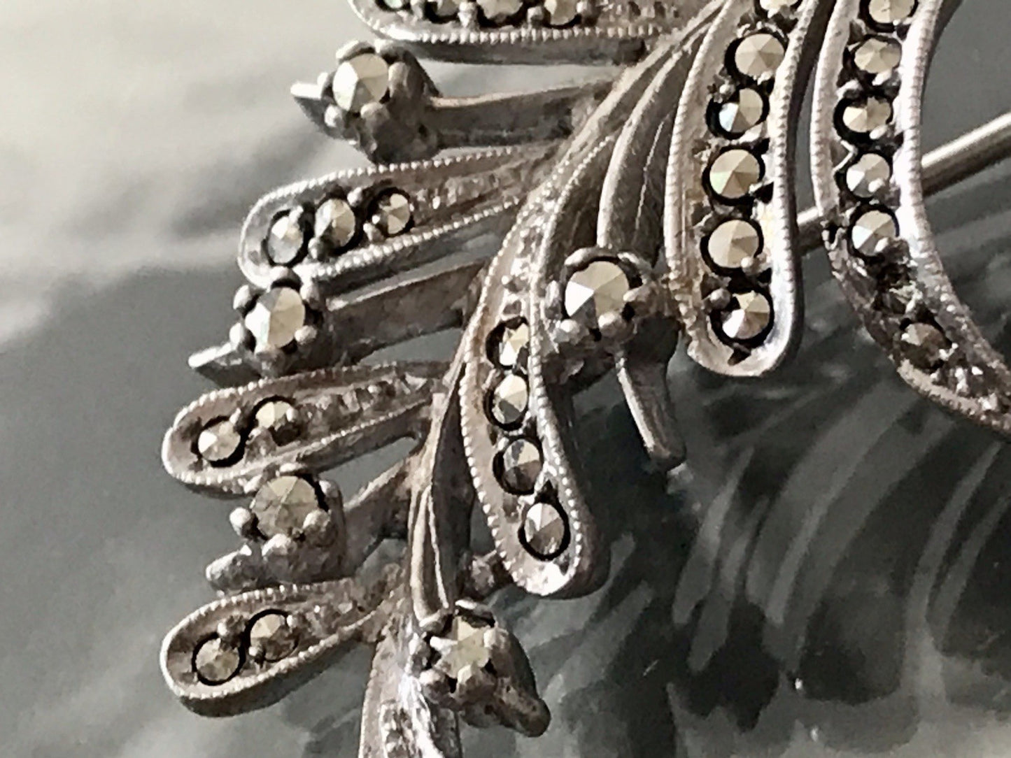 Antik Art Déco Edel prachtvoll Brosche Silber 835 Markasite