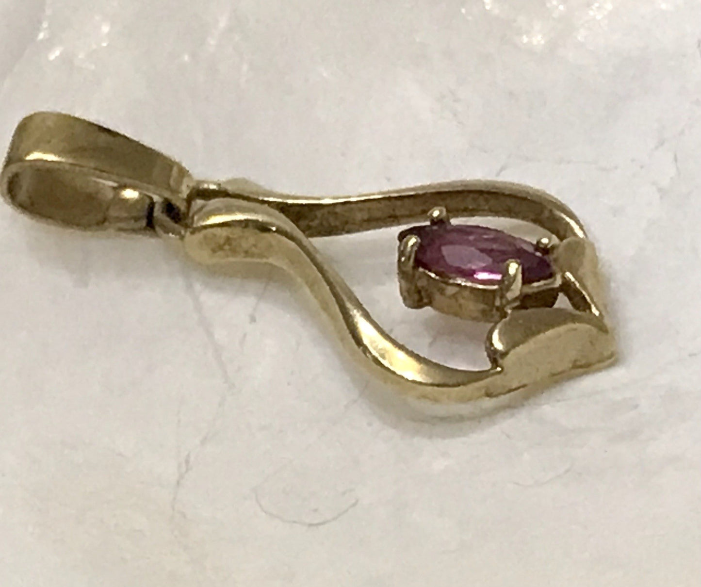 Vintage Designer kleiner Anhänger lila Stein Amethyst? Amerik. Doublè vergoldet