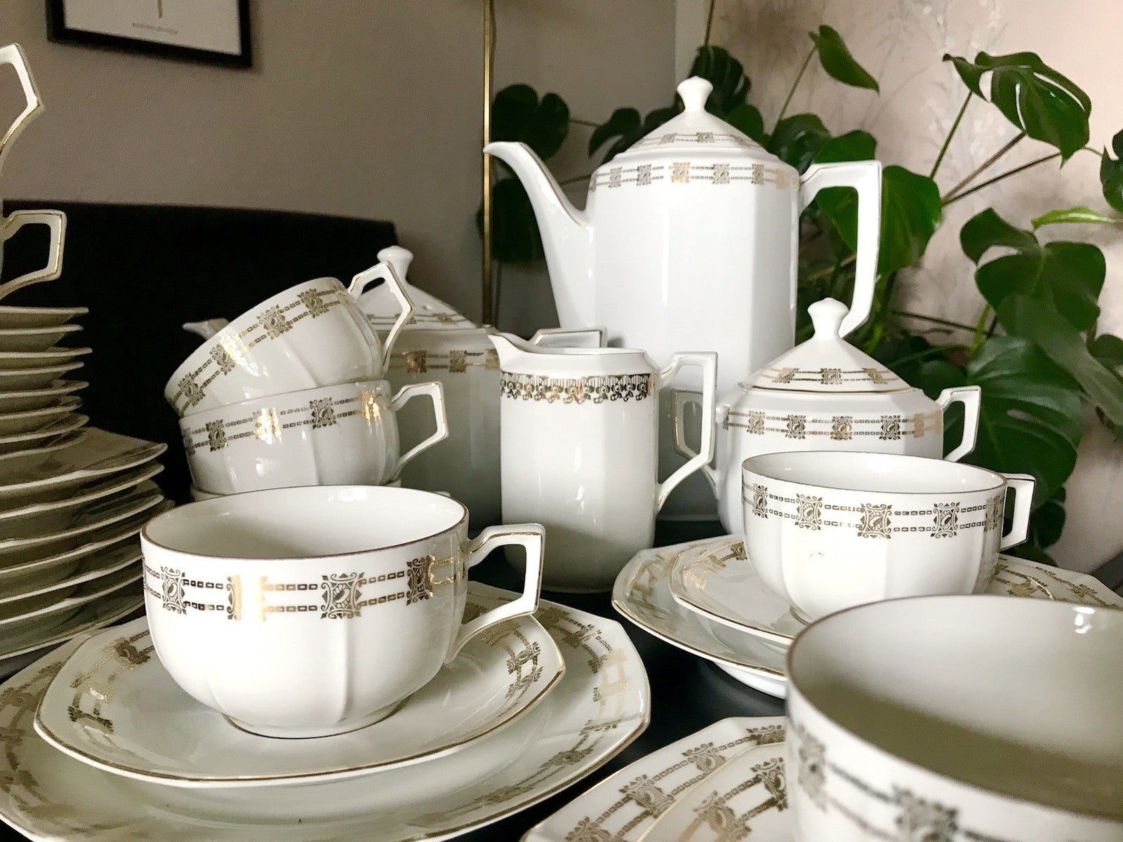 Antik Art Déco Porzellan 11 Personen Kaffeeservice EDEL Goldrand Golddekor