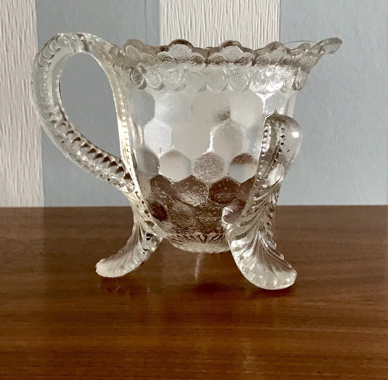 Antik Pressglas Sahnegießer Milchkännchen Kännchen Glas selten ungewöhnlich WOW