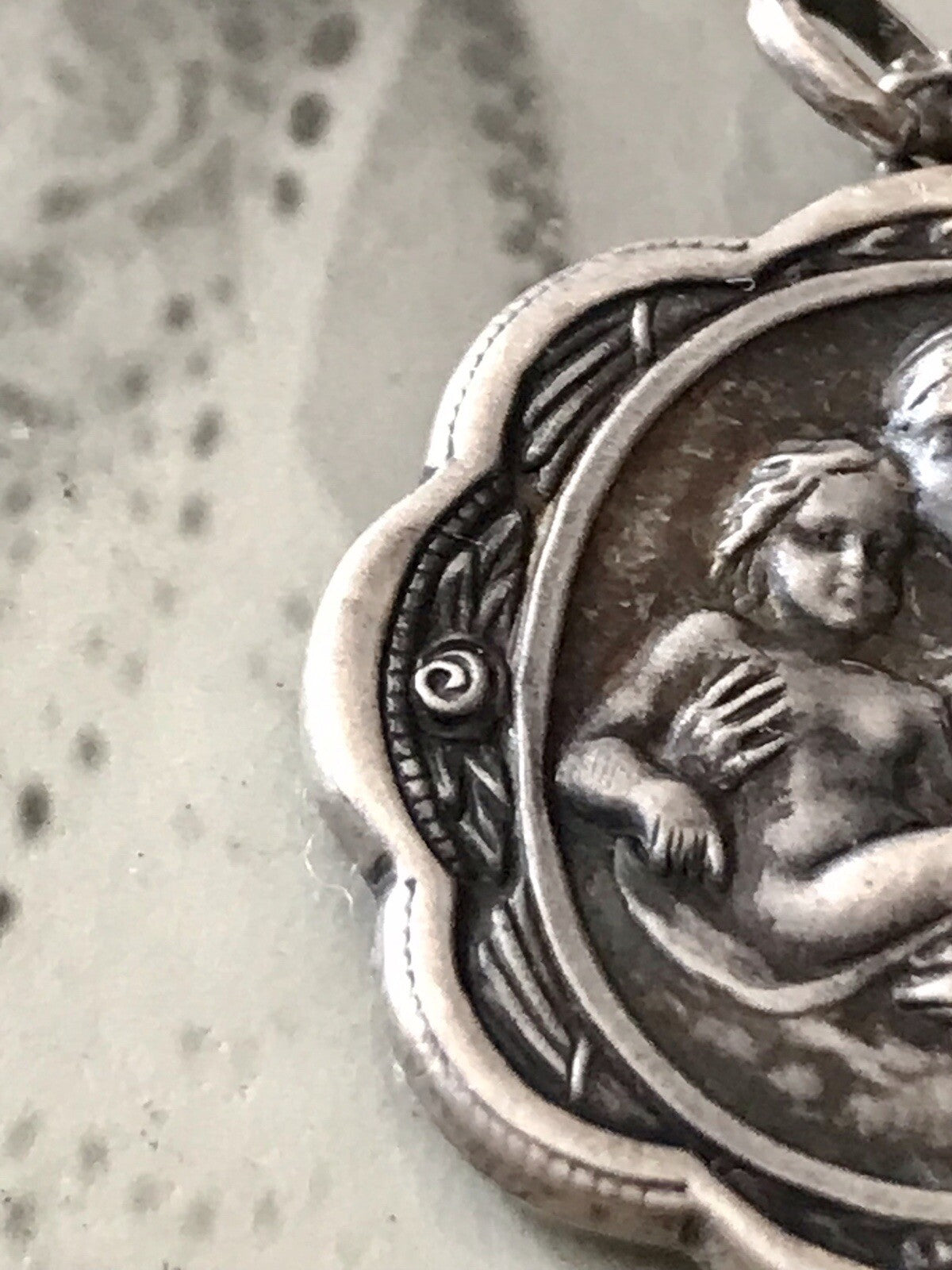 Antik Edel Anhänger Kettenanhänger Silber christlich Maria Mutter Gottes Jesus