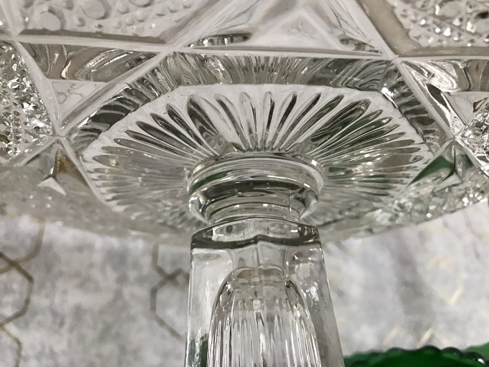 Antik Art Déco Pressglas Glas Schale Fußschale Tafelaufsatz Brockwitz Imperial