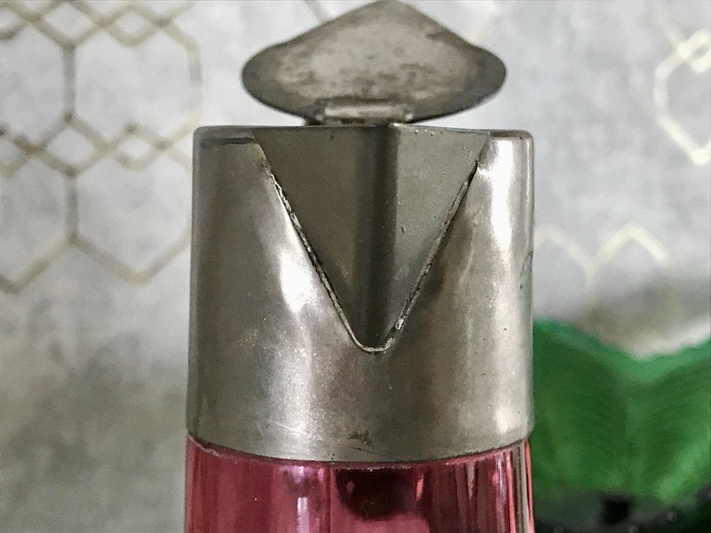 Antik Karaffe Dekanter Metallmontur Kristallglas rubinrot optisch gerippt Edel!