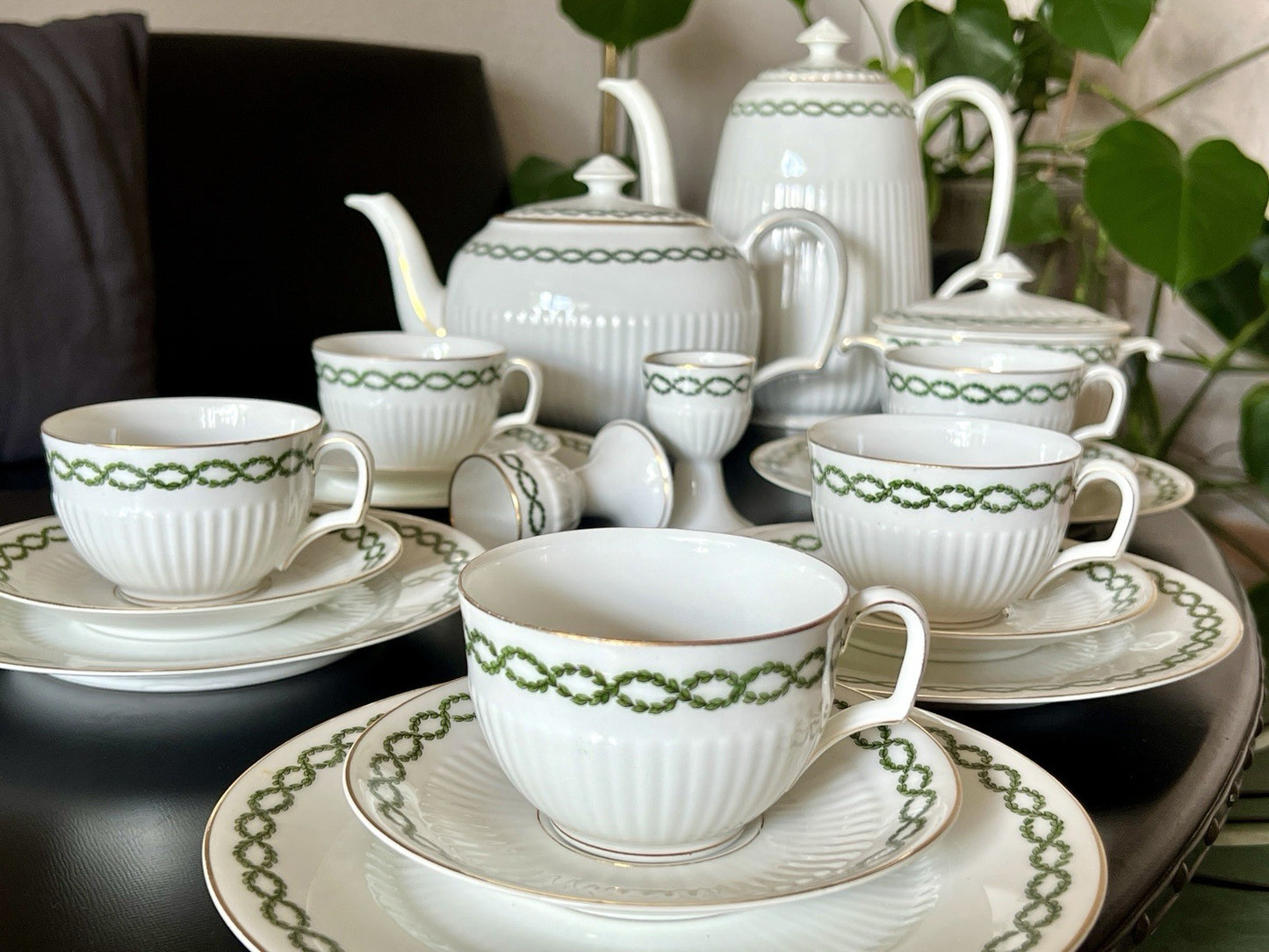 Edel antik Hutschenreuther Porzellan Kaffeeservice 10 + Pers. weiß Lorbeerkranz