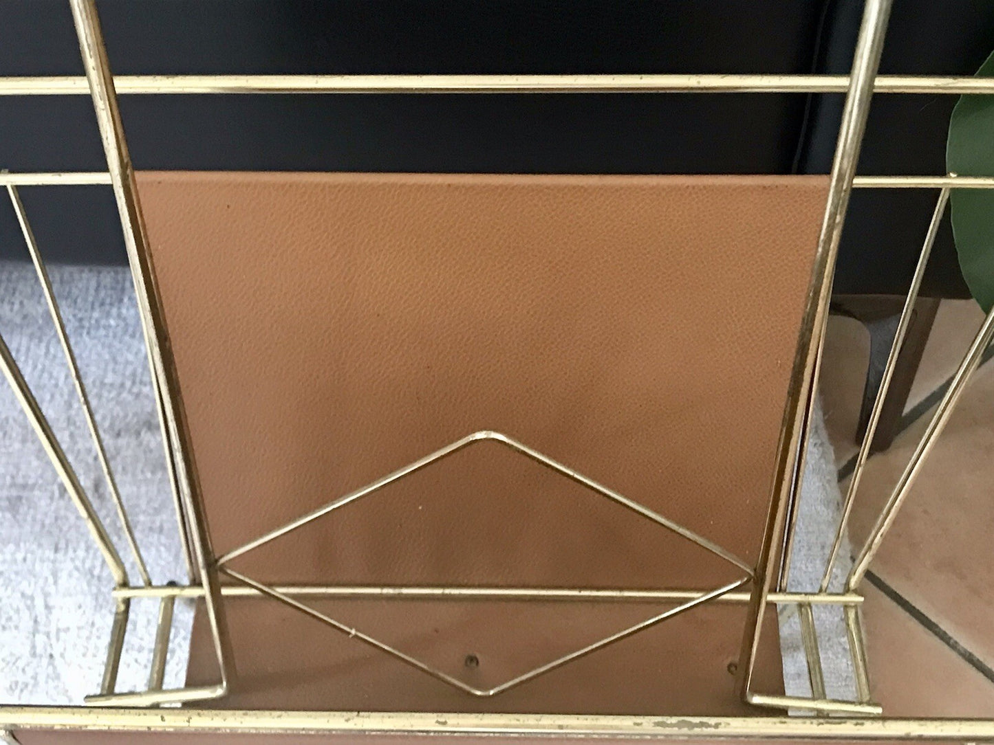 Vintage 60er Mid Century String-Ära Zeitungsständer Kultig gold braun