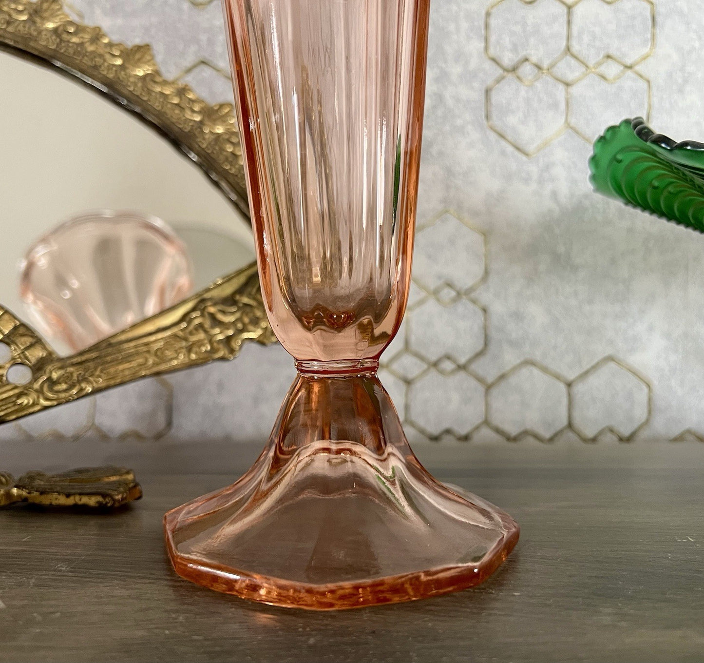 Antik Art Déco 1 Vase Glasvase Pressglas rosa Rosalin Glas