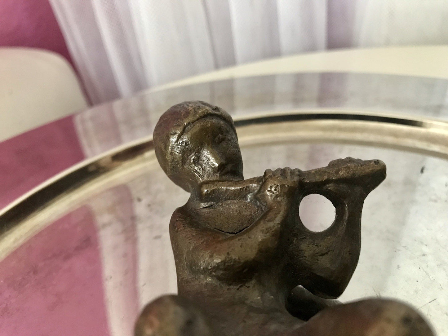 Vintage Bronze Figur Kind Junge Skulptur Fischedick Junge mit Flöte auf der Bank