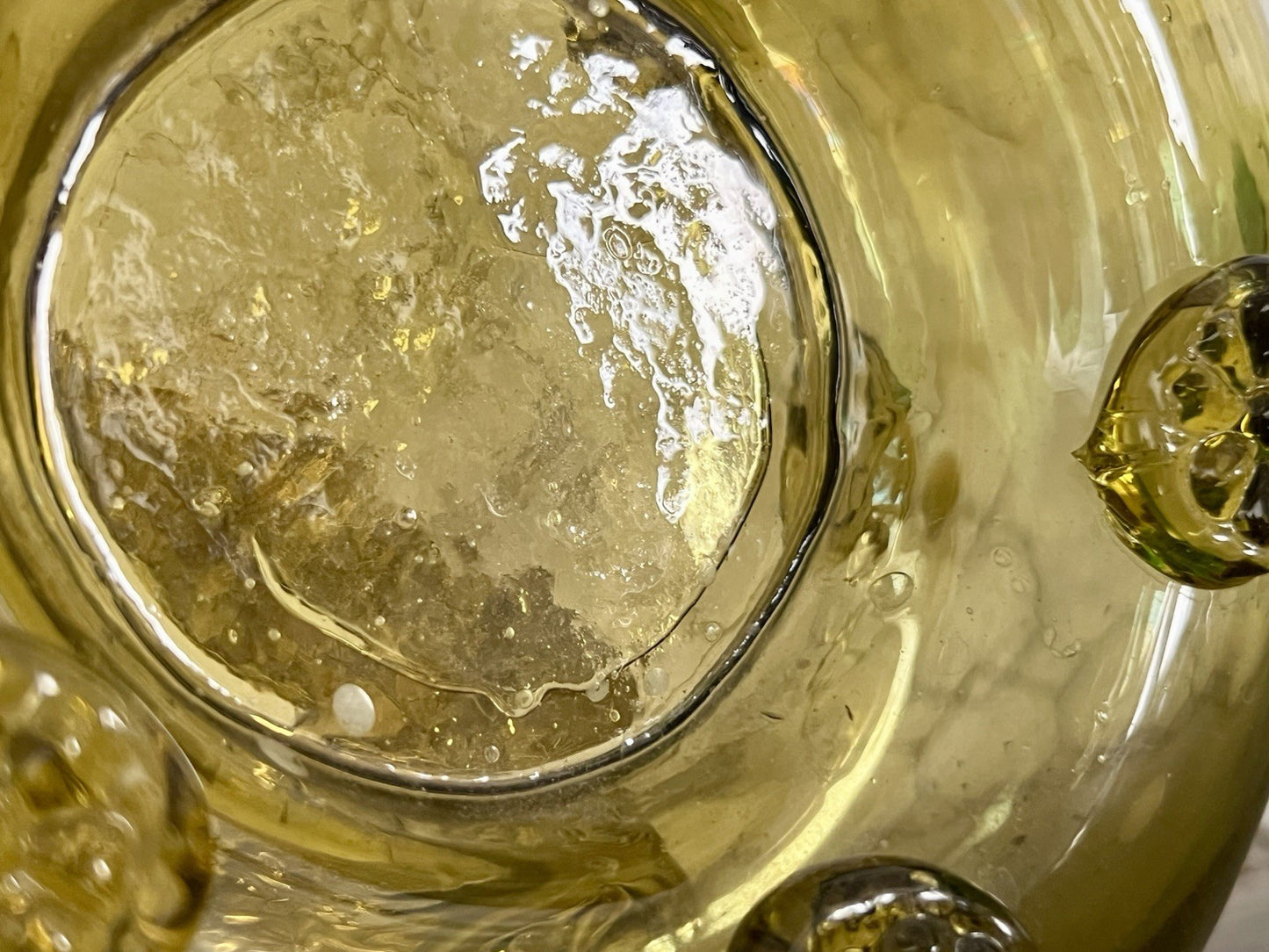 Antik Krug Karaffe Kanne Glas mundgeblasen Waldglas Nuppen FadenAuflagen ~1870