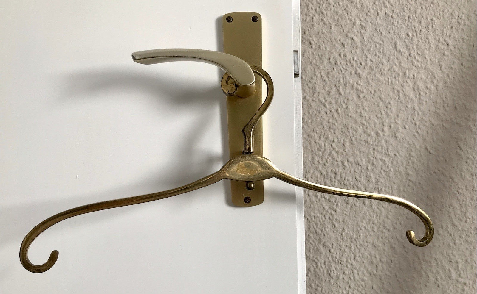 Antik? Alt Vintage 7 x  Kleiderbügel Messing massiv 3 Designs