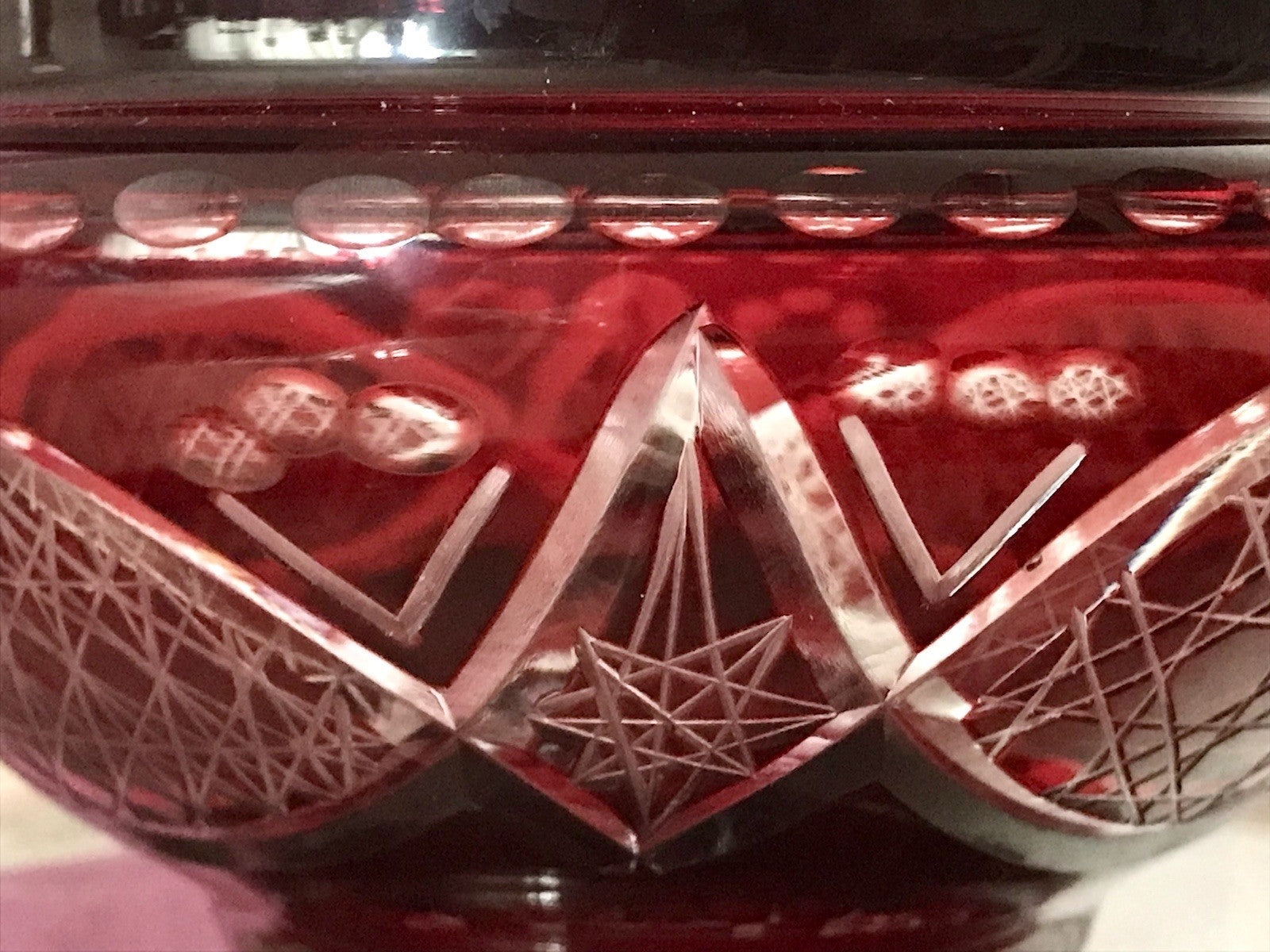 Vintage EDEL Glasdose Deckeldose Bonboniere Kristallglas Schliff Rubin Rot