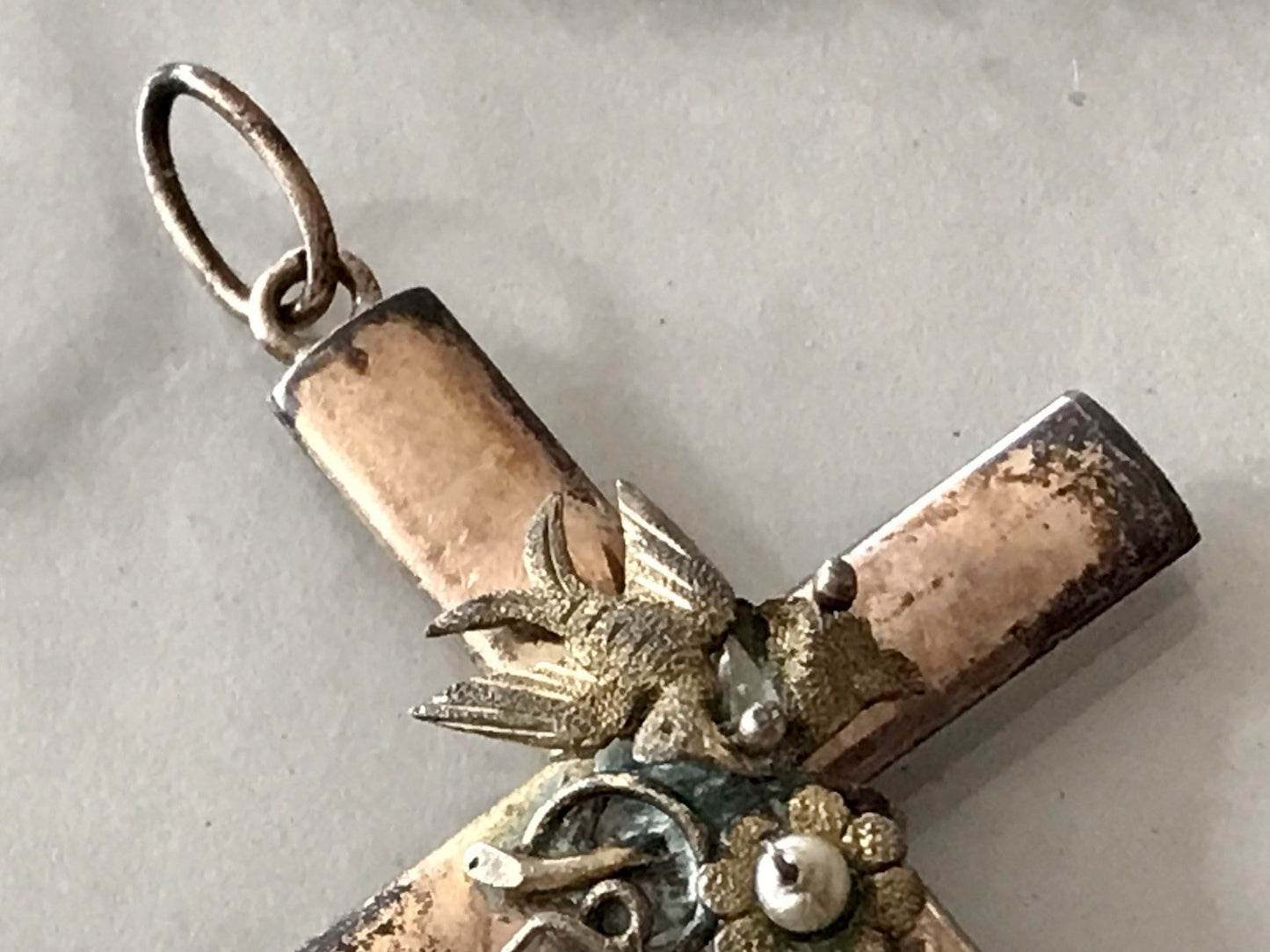 Antik Kettenanhänger  Anhänger Schaumgold? Walzgold? gold Doublè? Kreuz Perle