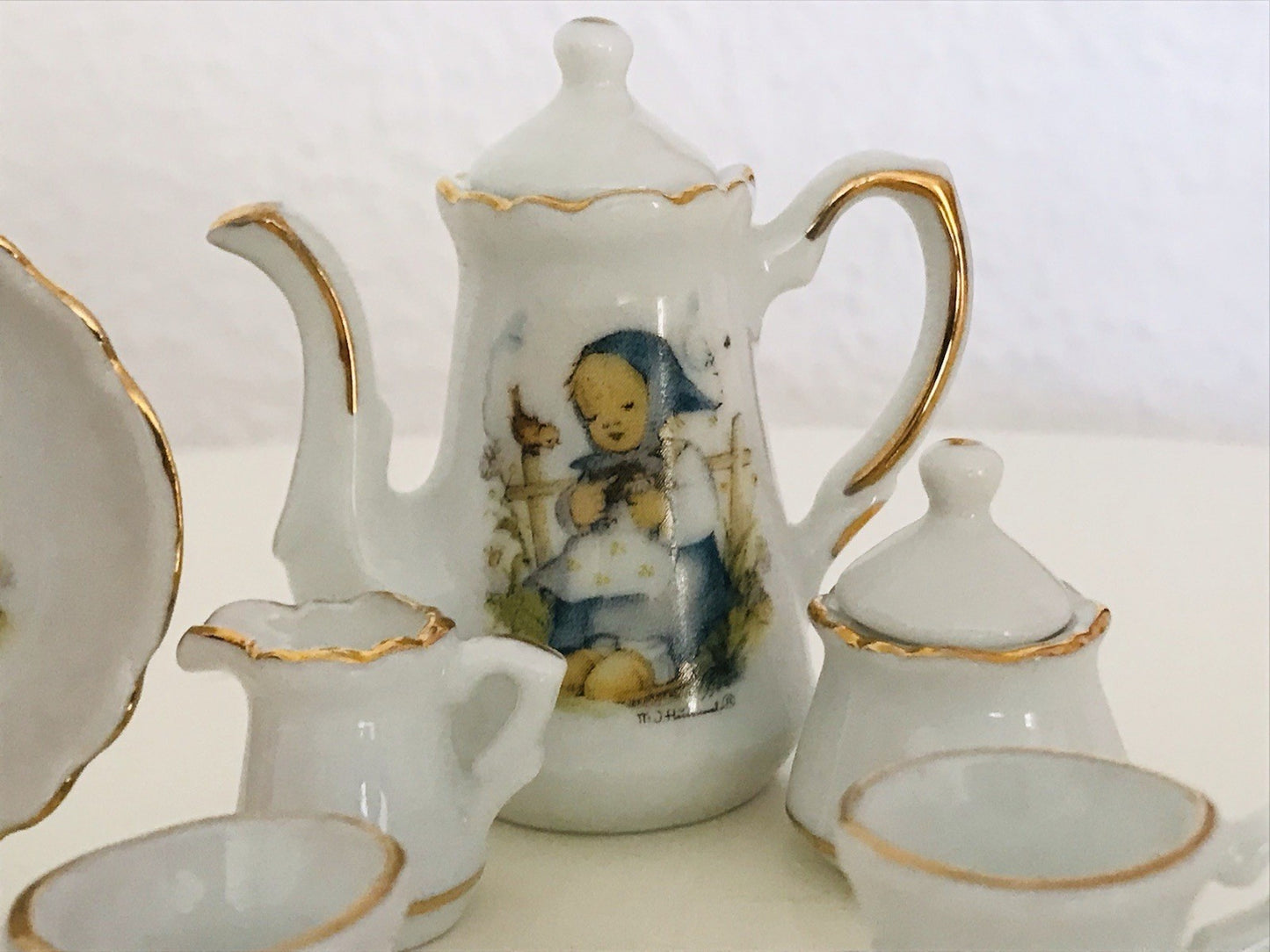 Puppenservice Porzellan Kaffeeservice Geschirr Miniatur Hummel Er liebt mich