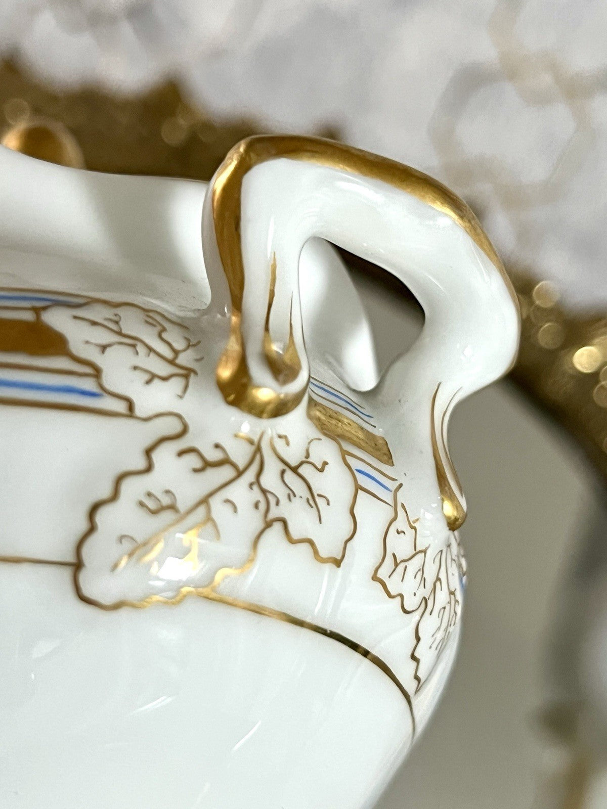 Antik Biedermeier Porzellan Kernstück Plus So schön! weiß gold blau