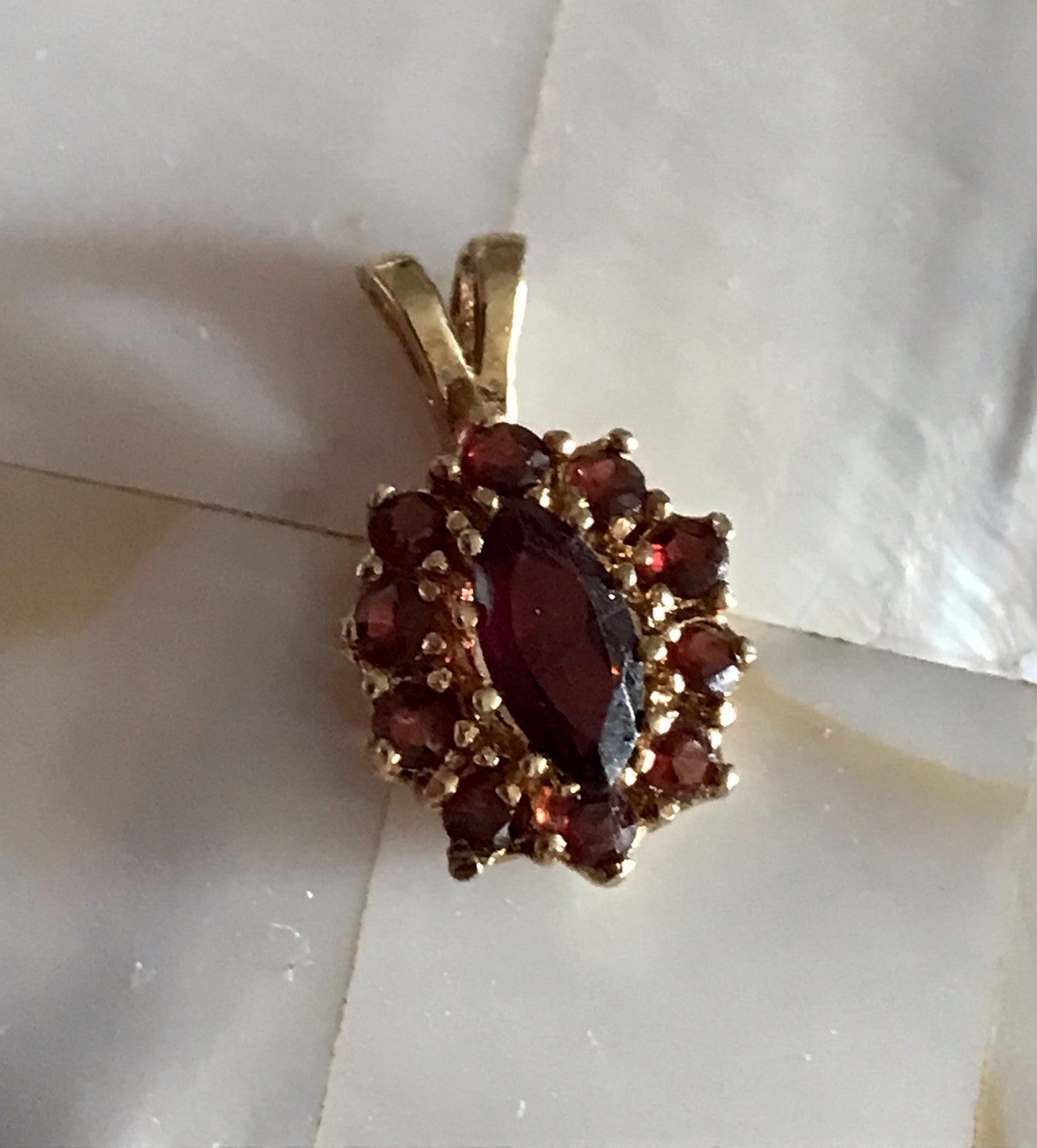 Vintage Edel Anhänger Kettenanhänger Silber vergoldet 835 SUPER Granatsteine