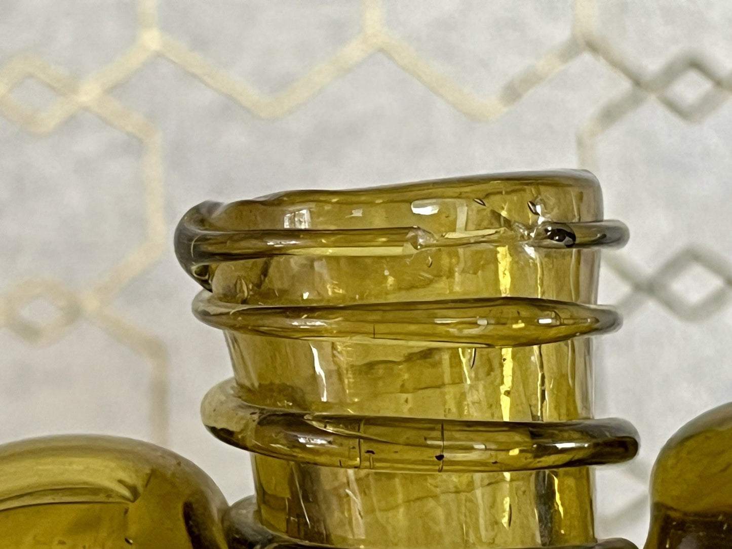 Antik Krug Karaffe Kanne Glas mundgeblasen Waldglas Nuppen FadenAuflagen ~1870