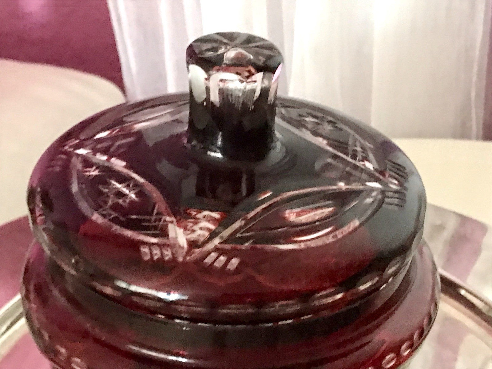 Vintage EDEL Glasdose Deckeldose Bonboniere Kristallglas Schliff Rubin Rot