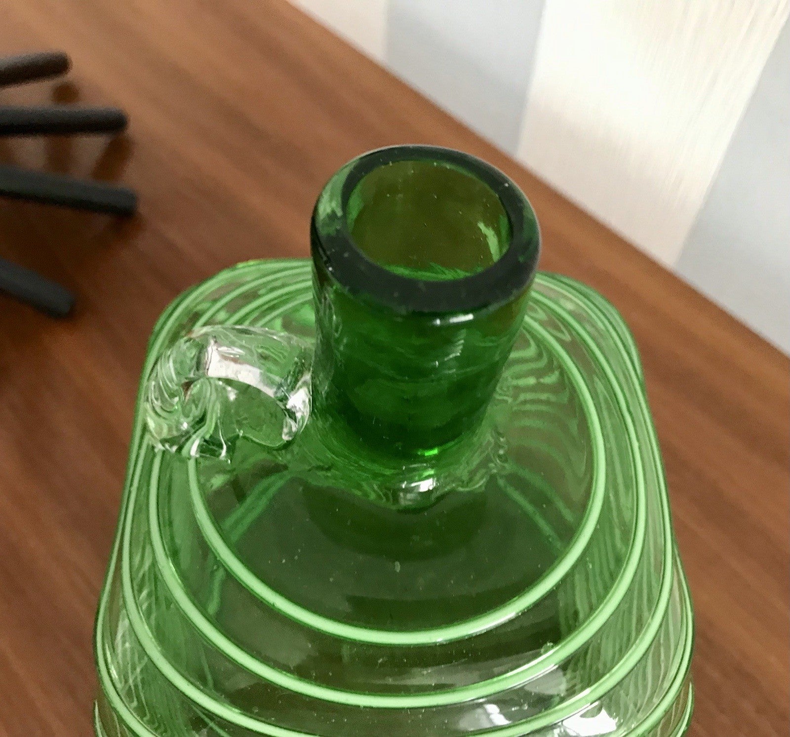 Vintage Vase Murano? Glasvase grün Aufschmelzungen Fäden Henkelvase