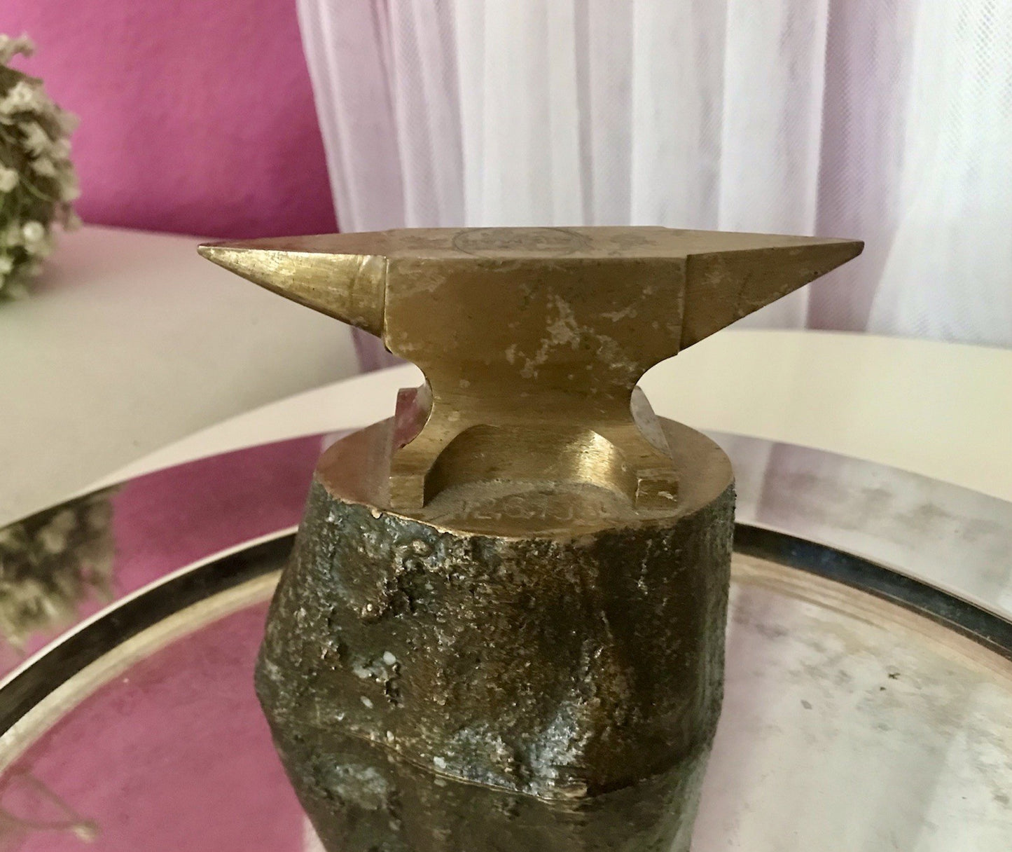 Vintage Mini Amboss Siemag Goldschmied Uhrmacher auf Sockel Brutalist Siegen