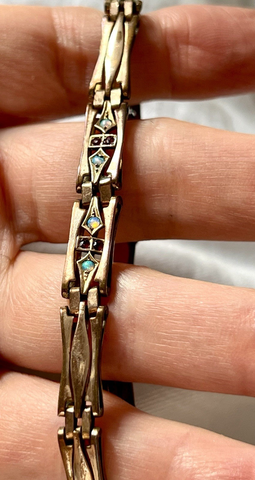 Antik Jugendstil -1900 Glieder- Armband opalisierende Steine vergoldet