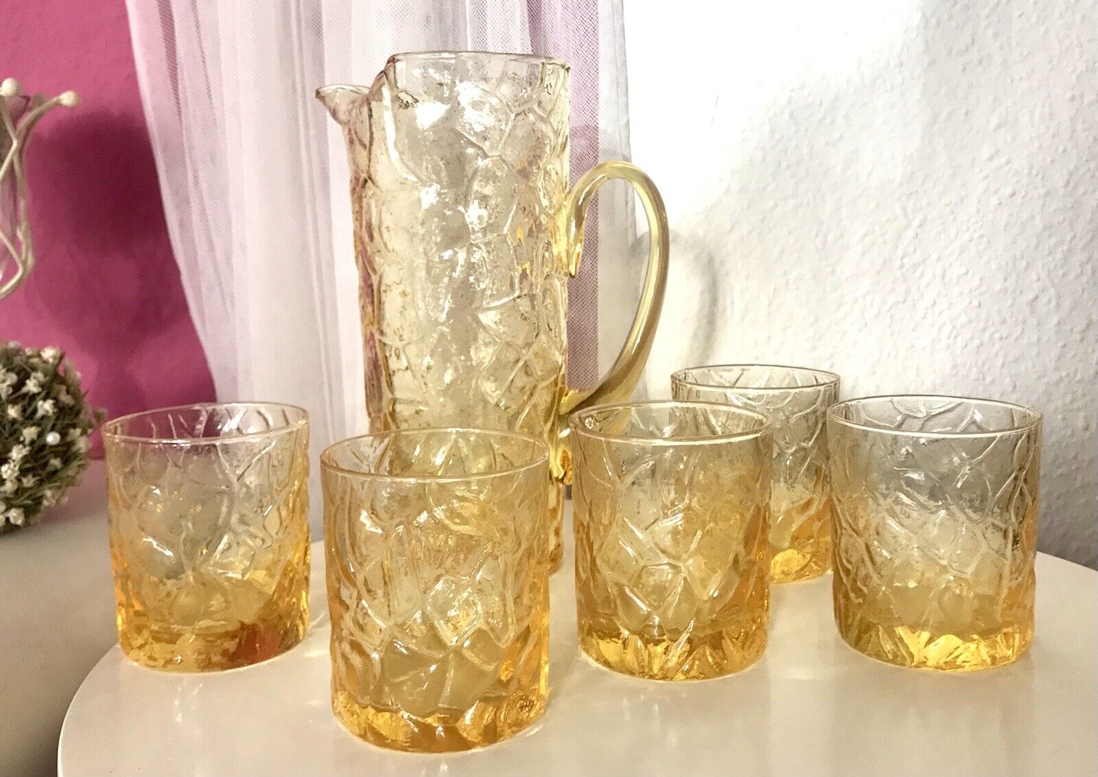 Vintage Designer 60er 70er Krug Kanne Karaffe 5 Becher gelb Glas Reptil Struktur