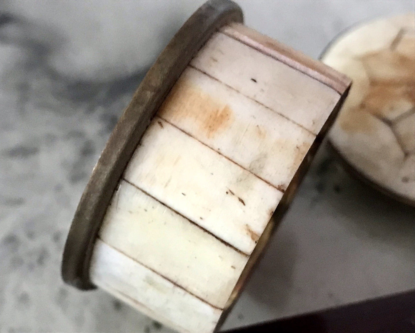 Antik? alt Döschen Pillendöschen Messing Horn Mosaik Intarsie