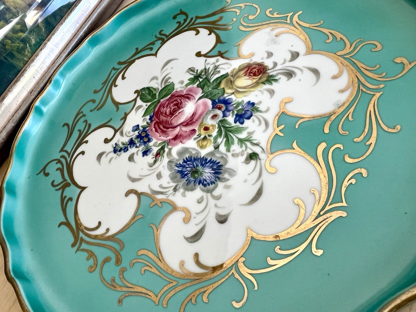 Antik  Alt Porzellan Tablett türkis rund Blumen Golddekor