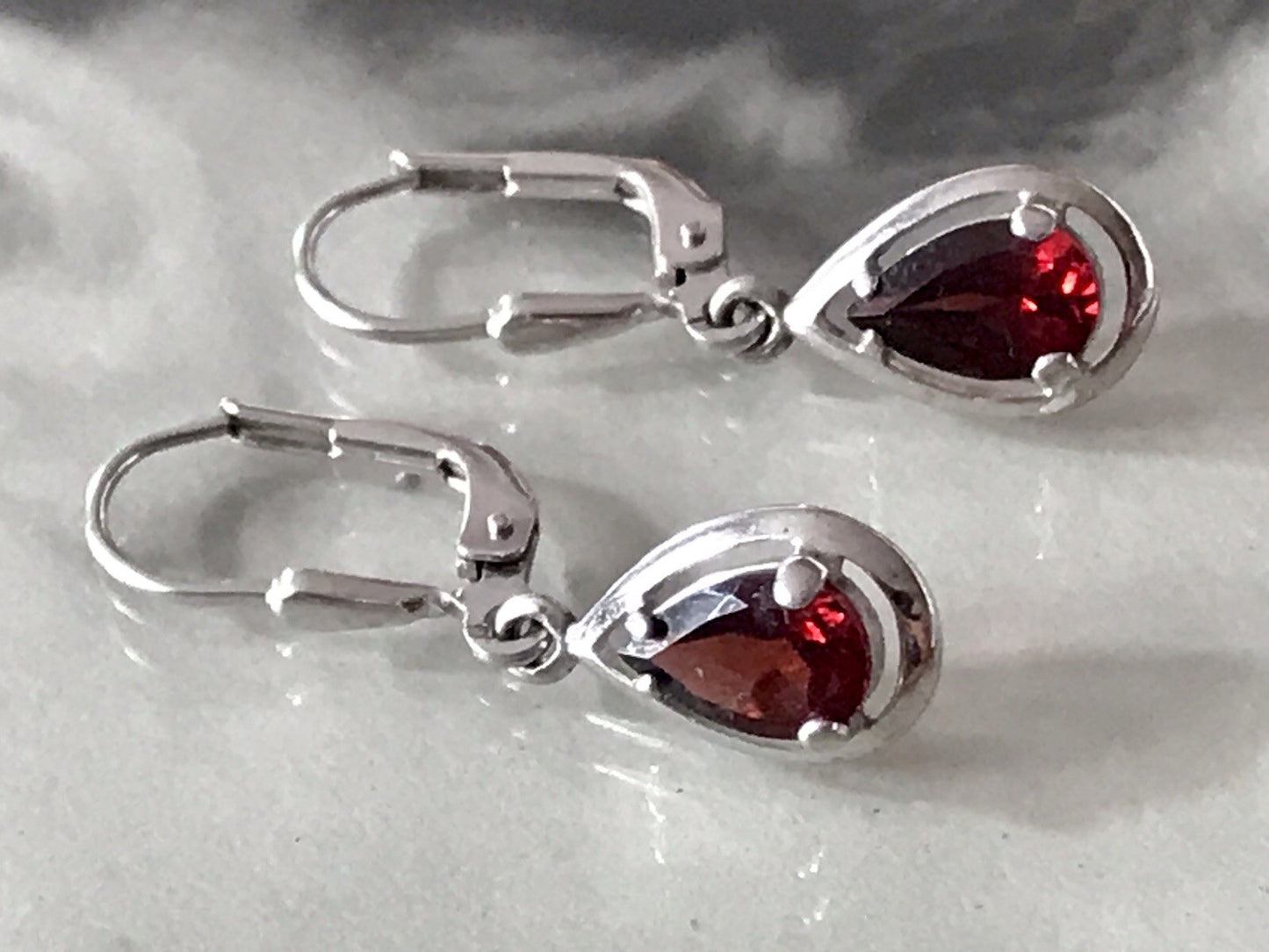 Vintage Ohrhänger Ohrringe DAMEN Silber 925 rote Steine