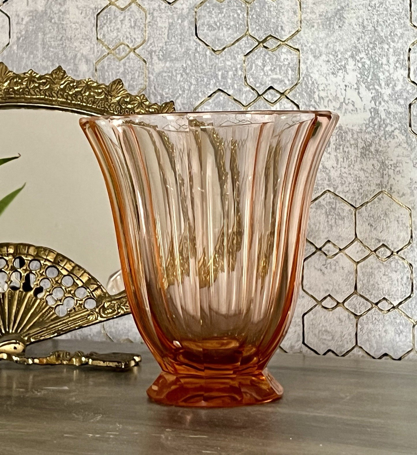Antik Art Déco Vase Glasvase geschliffen rosa Rosalin Glas