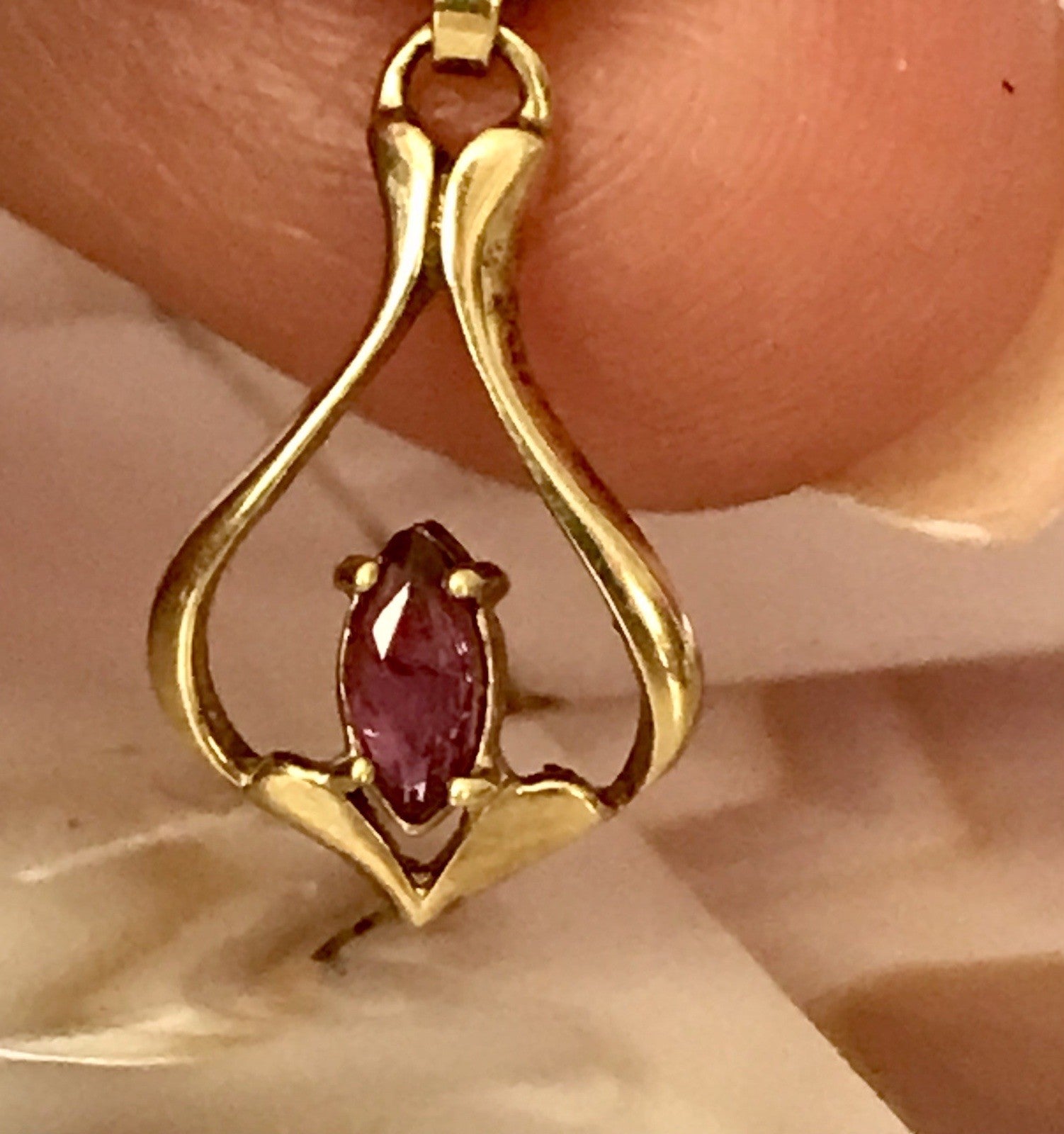 Vintage Designer kleiner Anhänger lila Stein Amethyst? Amerik. Doublè vergoldet