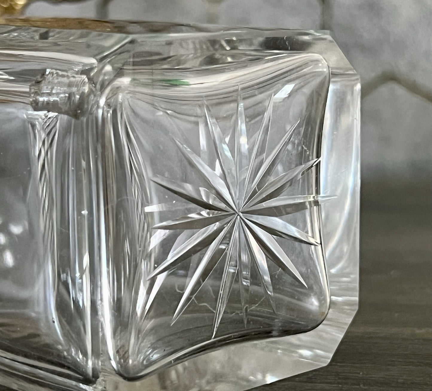 Antik Baccarat 1x Flakon Parfüm kleine Glaskaraffe Schnitt Bleikristall