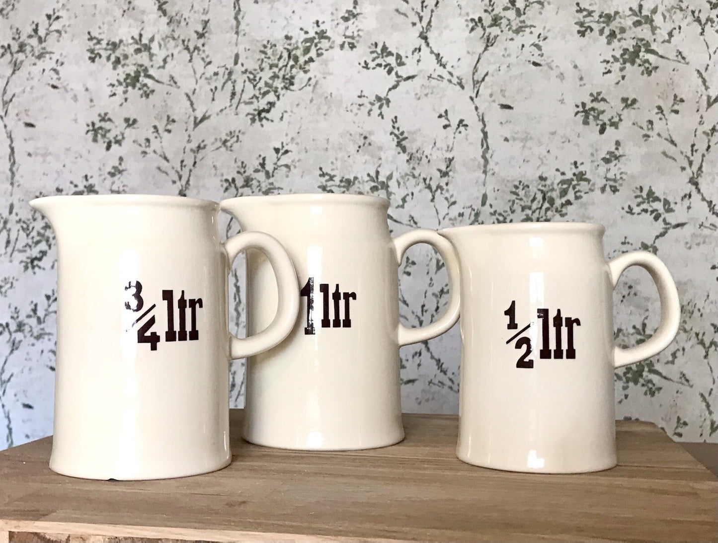 Alt Vintage 3 Kanne Milchkanne Messkrüge DDR Keramik Landhaus creme 1l 3/4l 1/2l