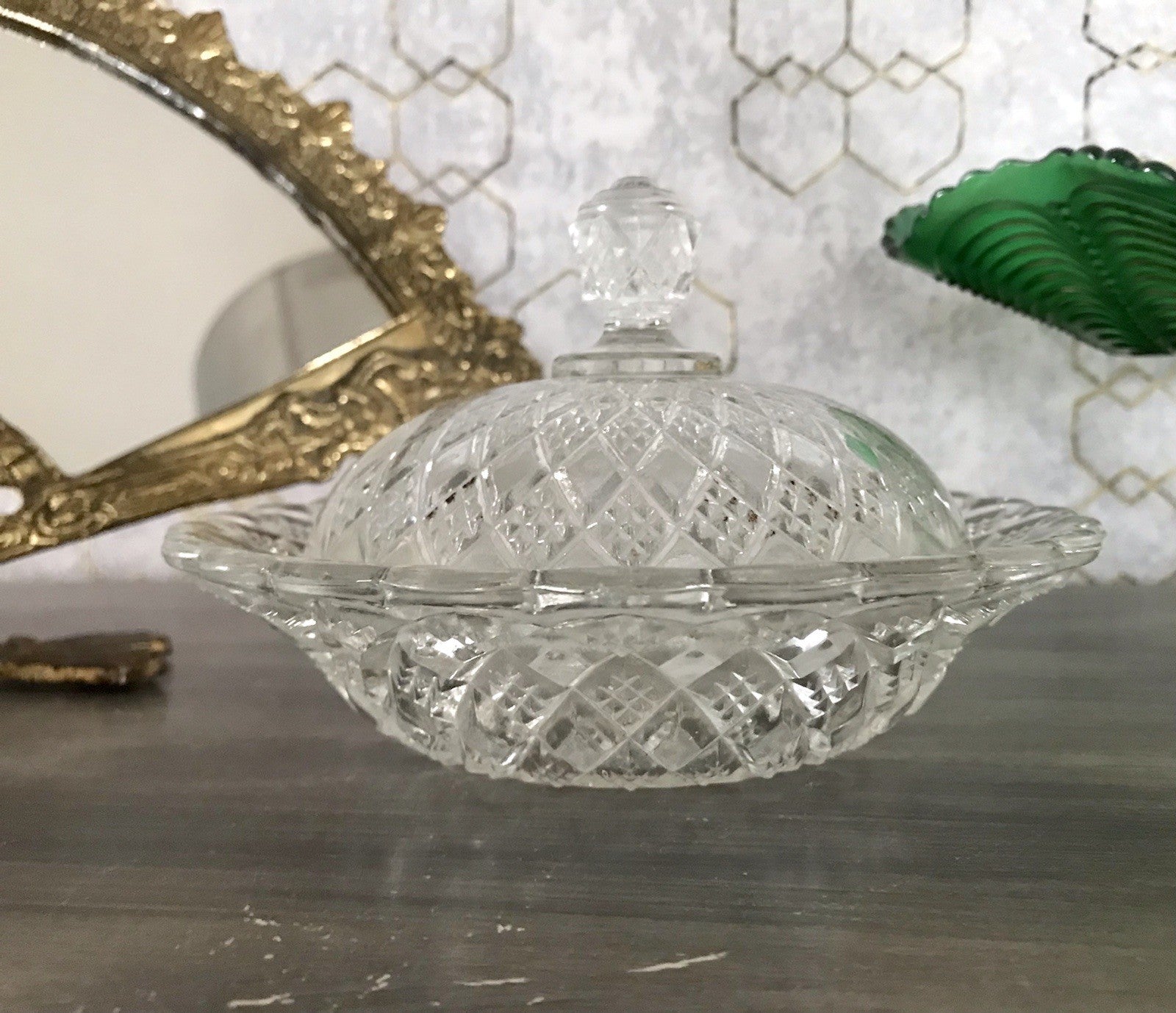 Antik Art Déco Glas Pressglas Butterdose Wunderschön!