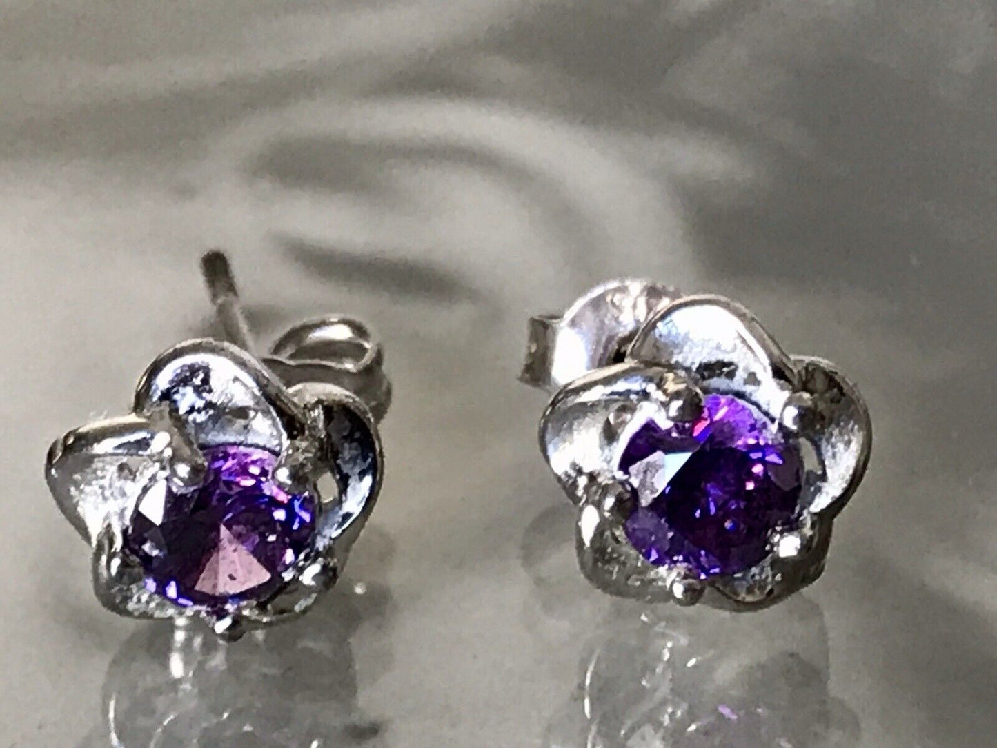 Ohrstecker Ohrringe Silber 925 Amethyst ? geschliffen Schöne Fassung