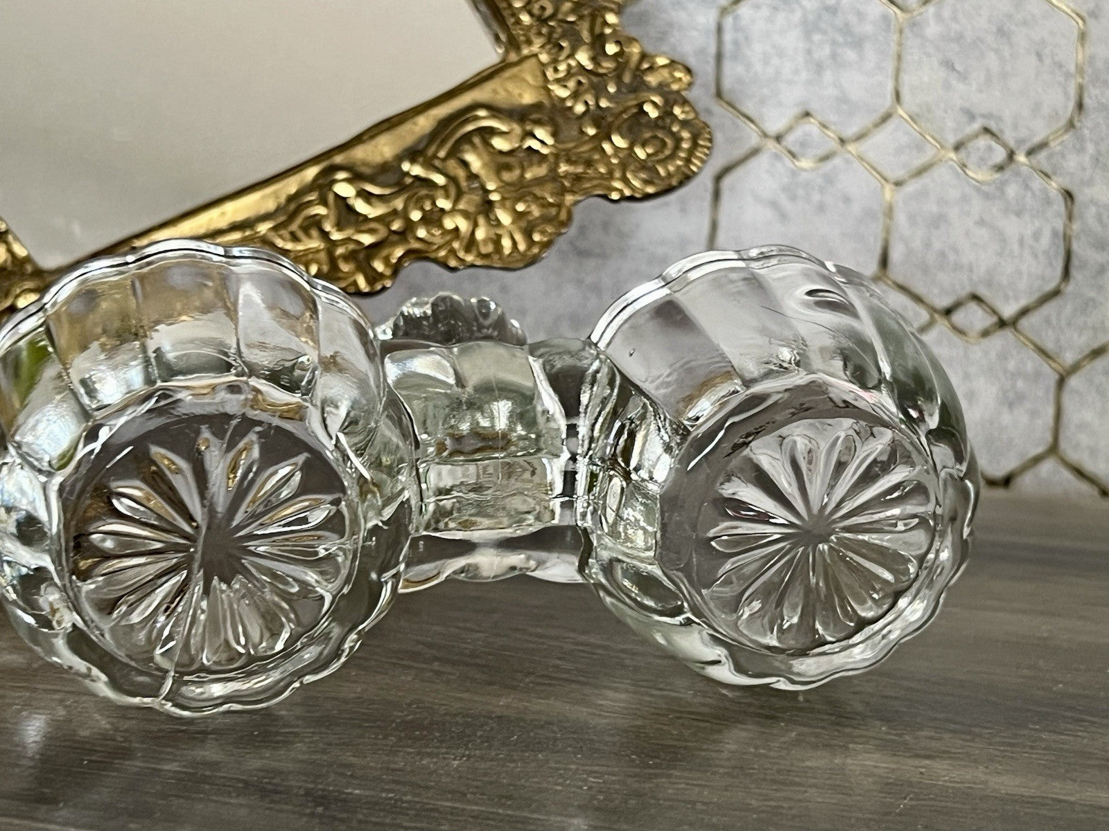 Antik Art Déco Pressglas Salz & Pfeffer Menage Saliere Gewürzständer Glas