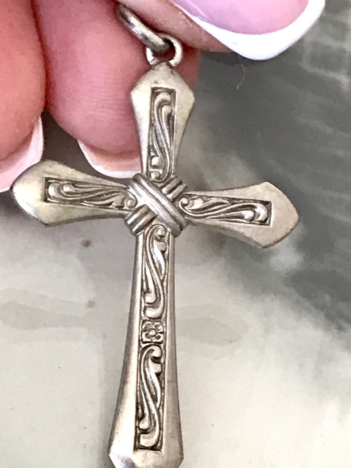Antik alt schöne Form 835 Silber Kreuz Anhänger Kettenanhänger Relief