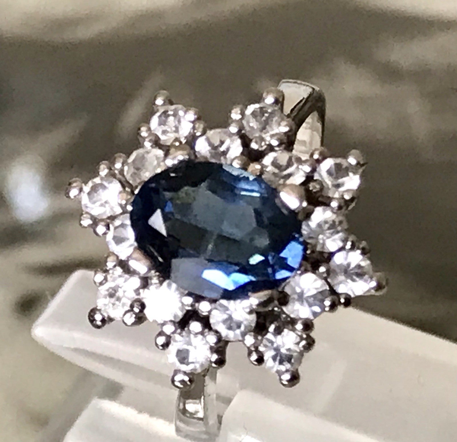 Vintage Entourage Halo Ring farblose Steine & Saphir Silber 925  ~Gr.52