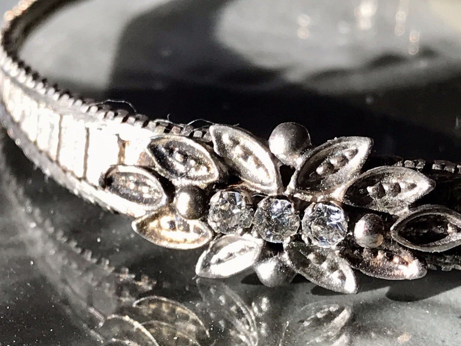 Antik? Vintage Edel DAMEN Armband Silber 925 SUPER Design farblose Steine