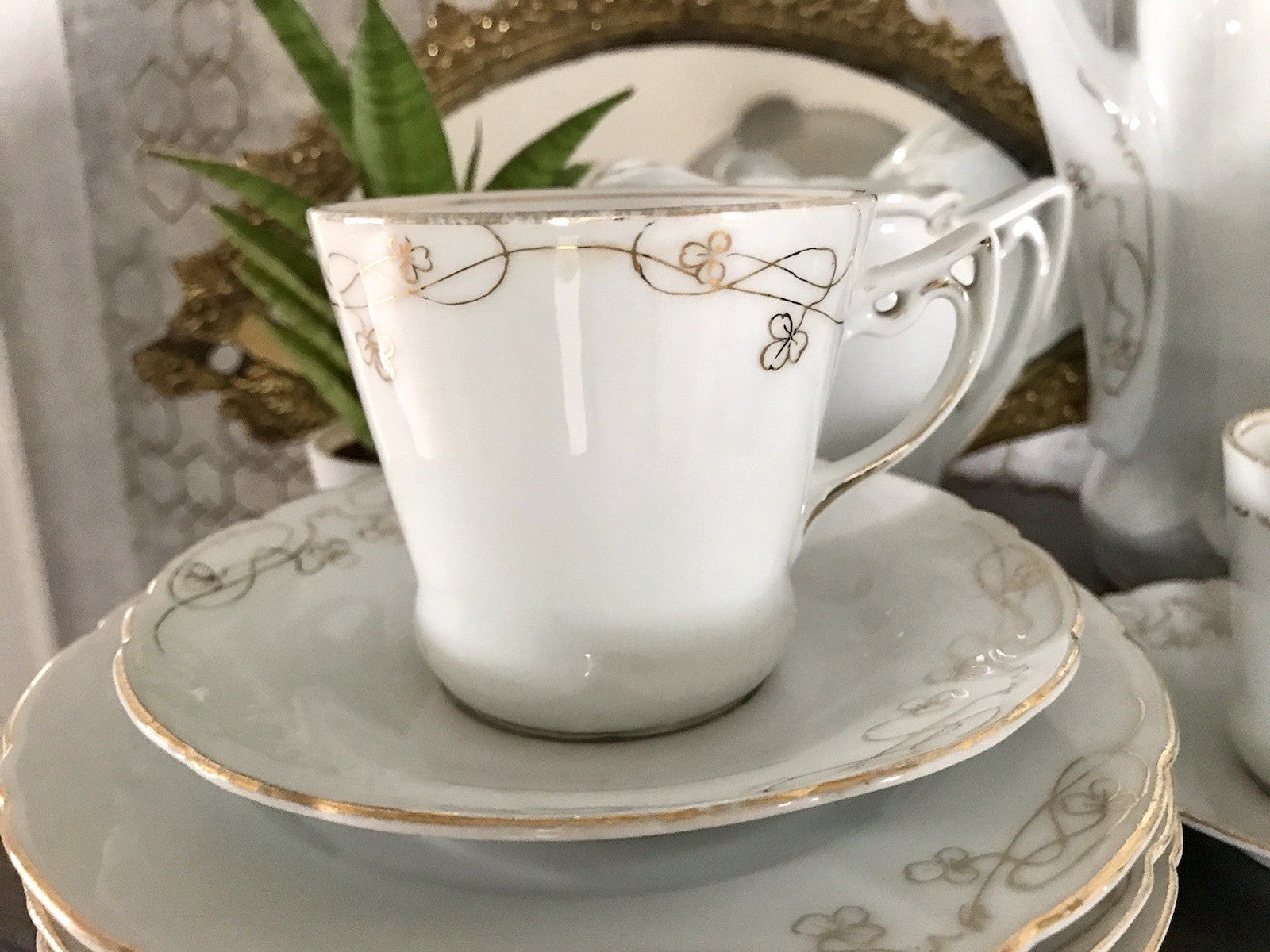 Antik reines Jugendstil Porzellan Kaffeeservice weiß gold 5 Pers. WOW!