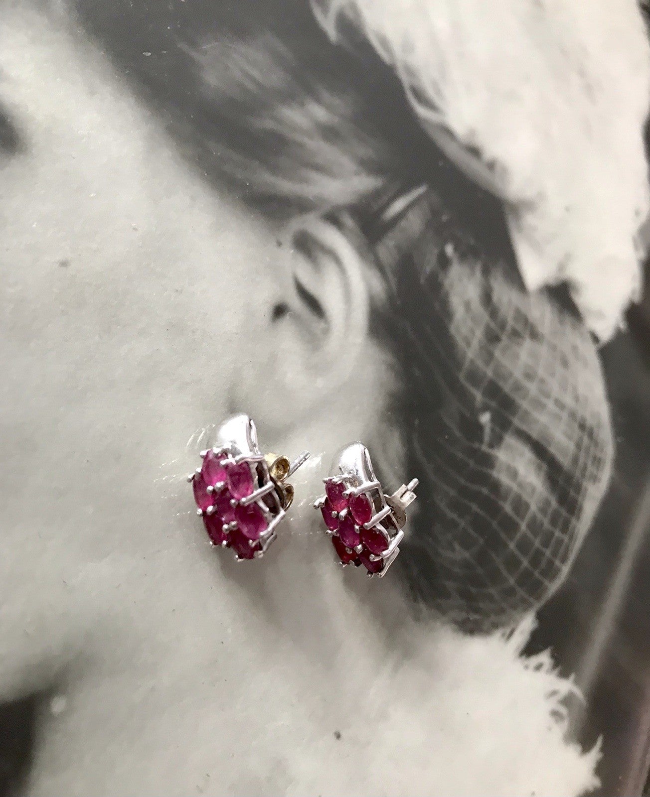 Vintage Ohrringe 925 Silber rubinrote Steine Rubine?
