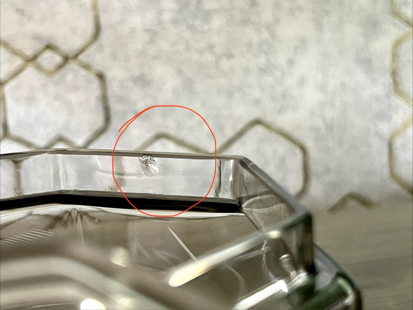 Antik Art Déco geschliffen Dose Schatulle Glas Rauchglas kantig Rosen-Motiv