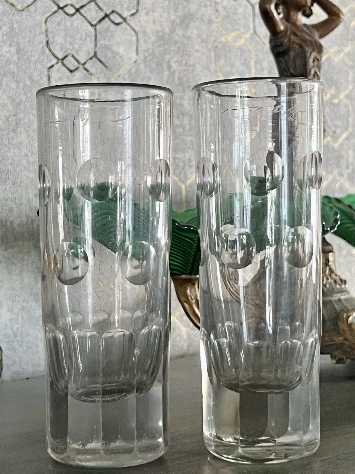 Antik ~1870 2 hohe Becher Gläser Glas Schälschliff  Oliven Eichstrich Dubben?