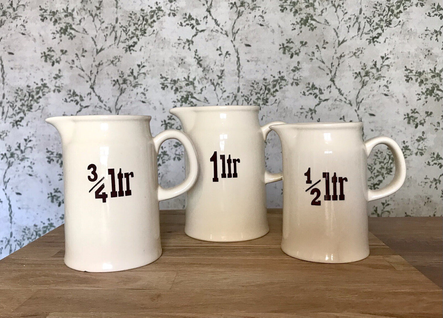 Alt Vintage 3 Kanne Milchkanne Messkrüge DDR Keramik Landhaus creme 1l 3/4l 1/2l