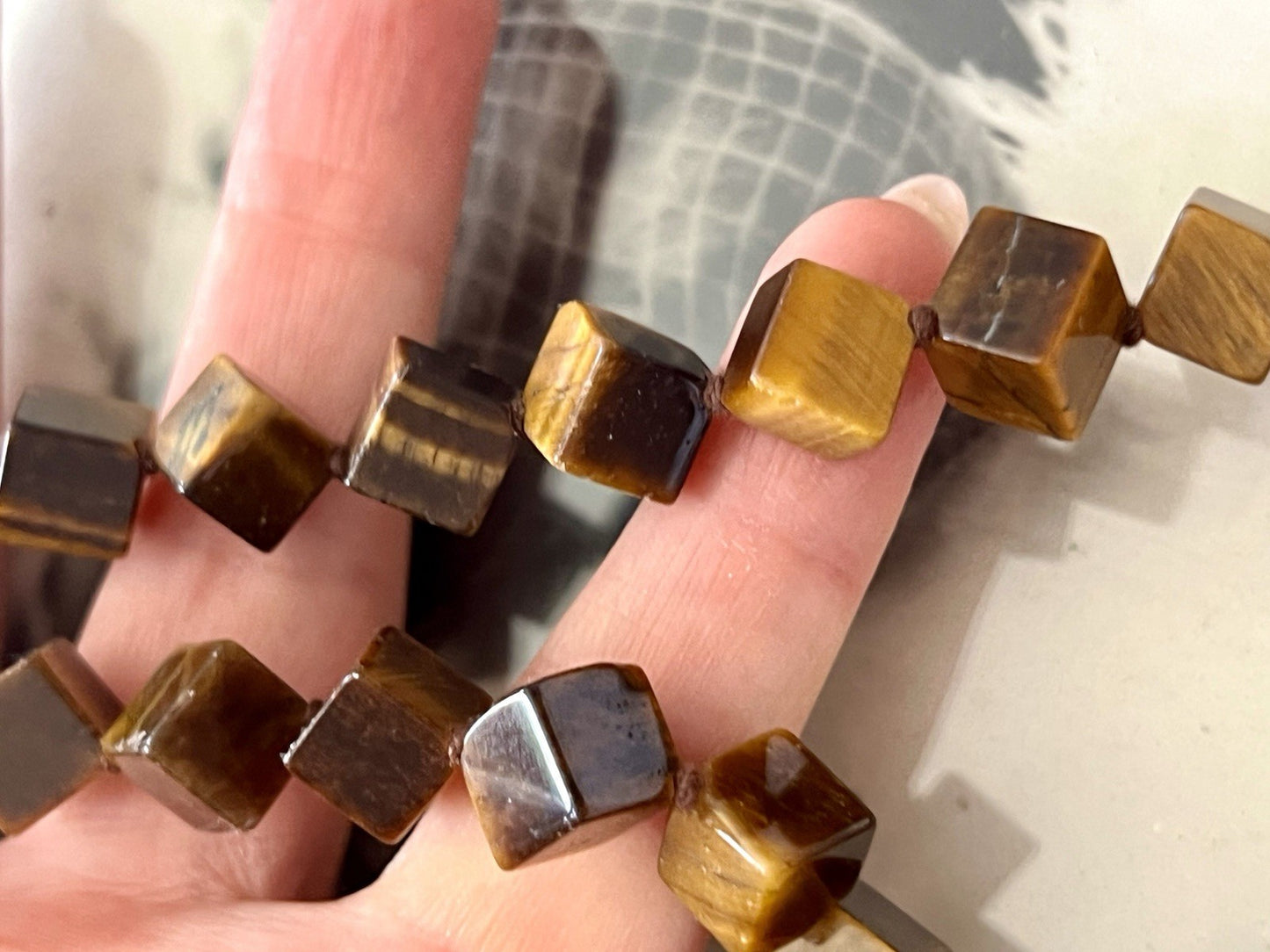 Vintage Halskette Damen Tigerauge Würfel- Perlen Kette geknotet