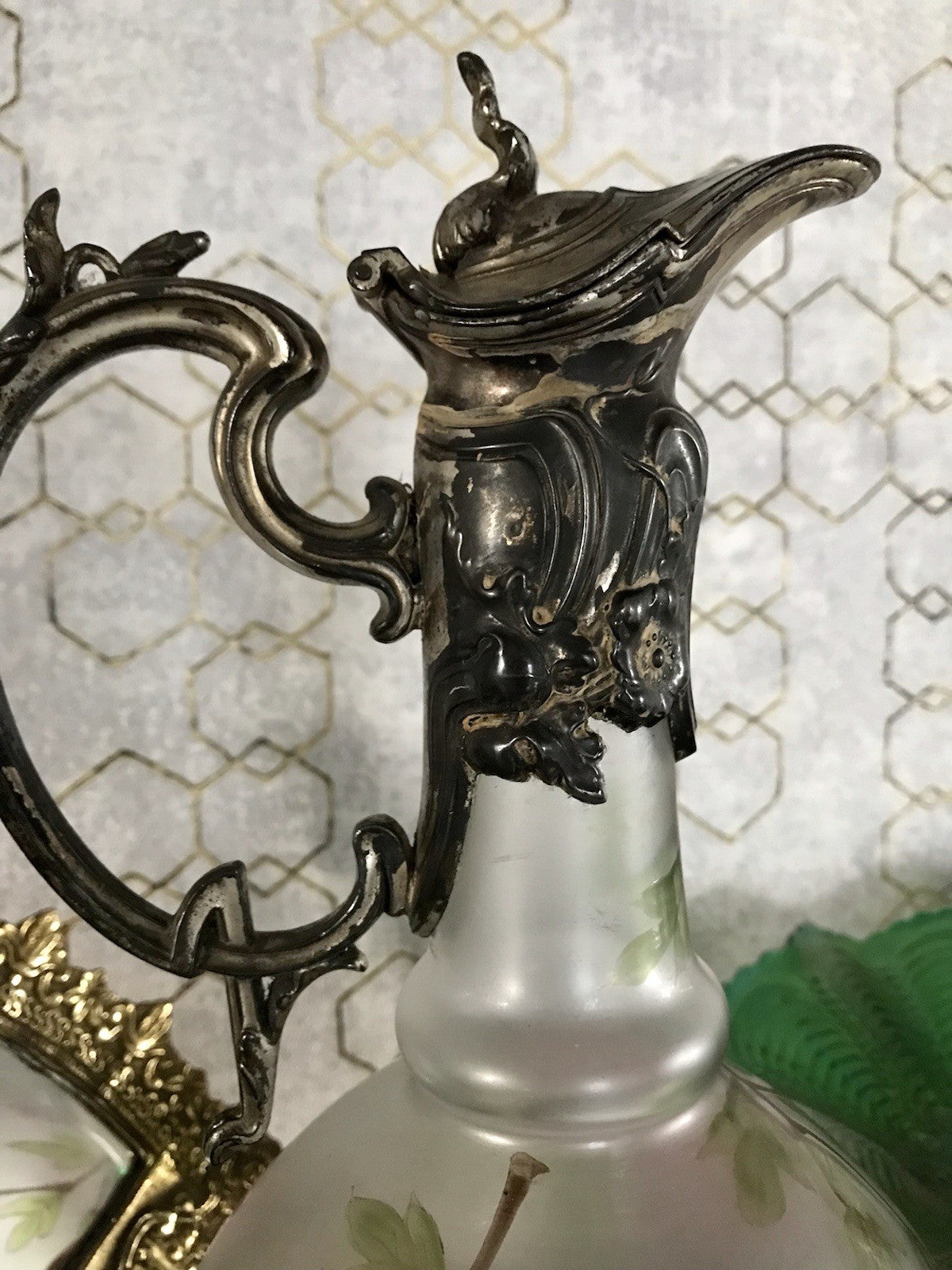 Antik Legras Karaffe Dekanter Schankkrug Glas versilbert Montur bemalt