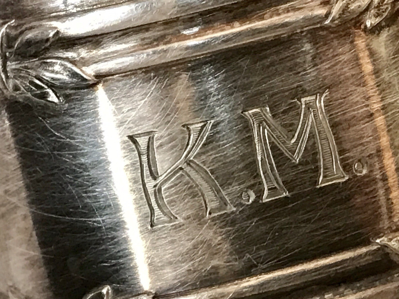 Antik 2 Serviettenringe Jugendstil MM KM Monogramm versilbert GJ